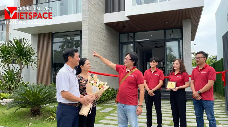 Nghệ Thuật Quy Hoạch Cảnh Quan Sân Vườn Biệt Thự Đẹp Như Mơ 08 Bàn giao Biệt Thự cho khách hàng